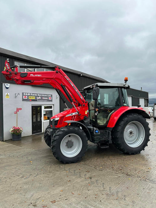 Massey Ferguson 5713S Dyna 4